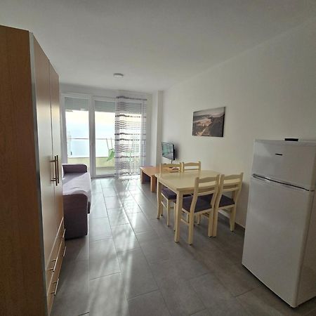Apartamento Roxhensi Shëngjin Exterior foto