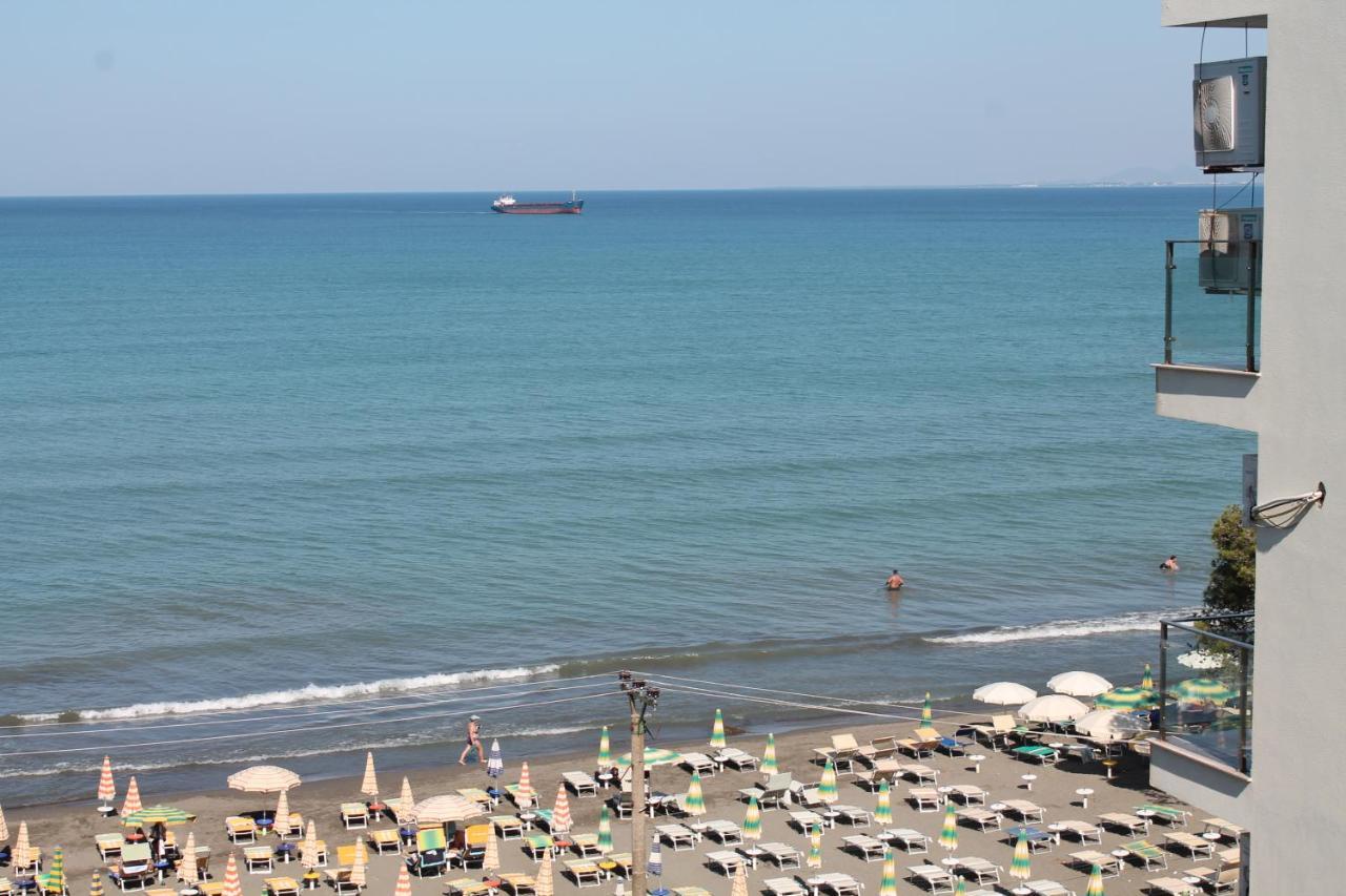 Apartamento Roxhensi Shëngjin Exterior foto