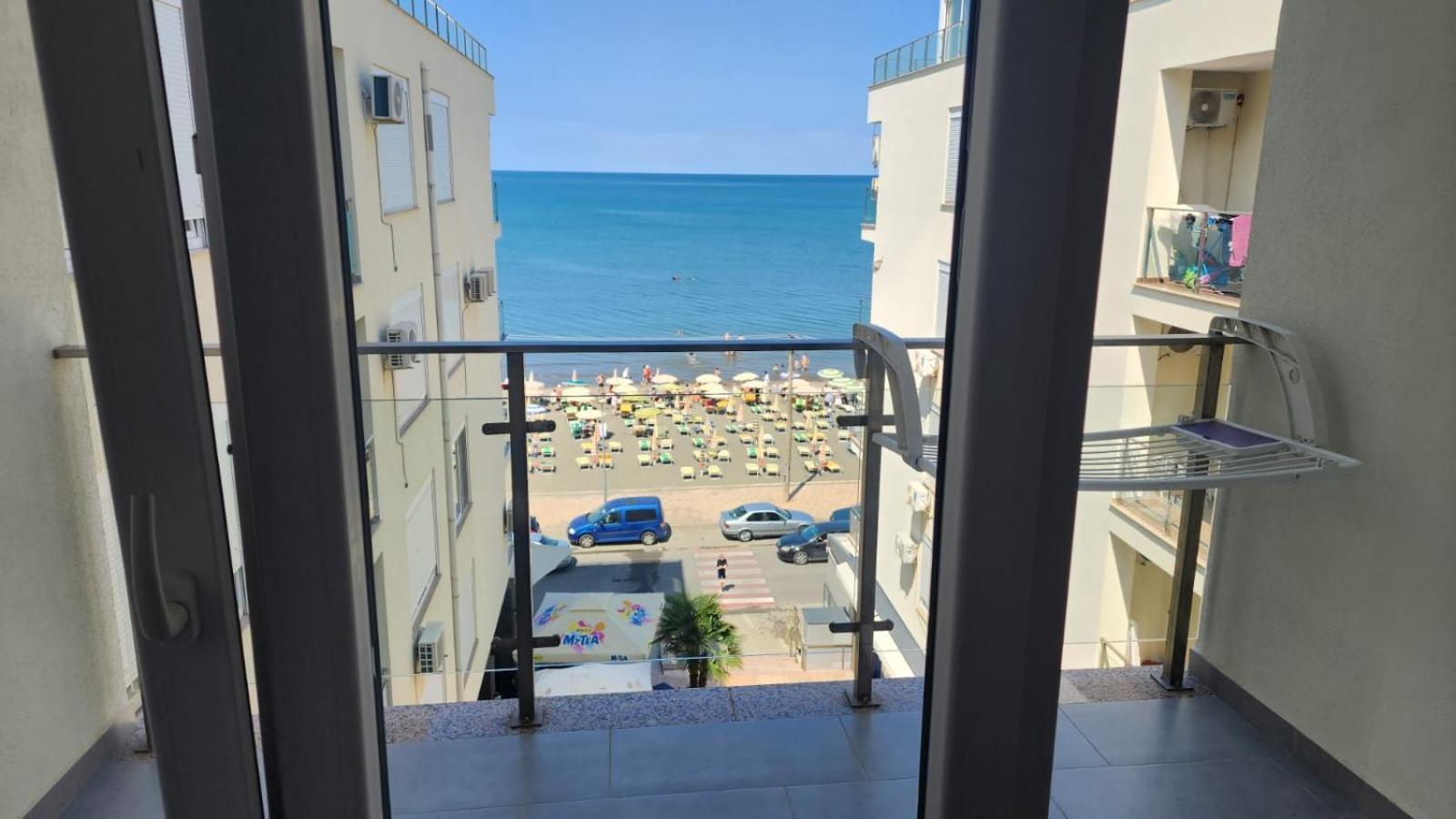 Apartamento Roxhensi Shëngjin Exterior foto