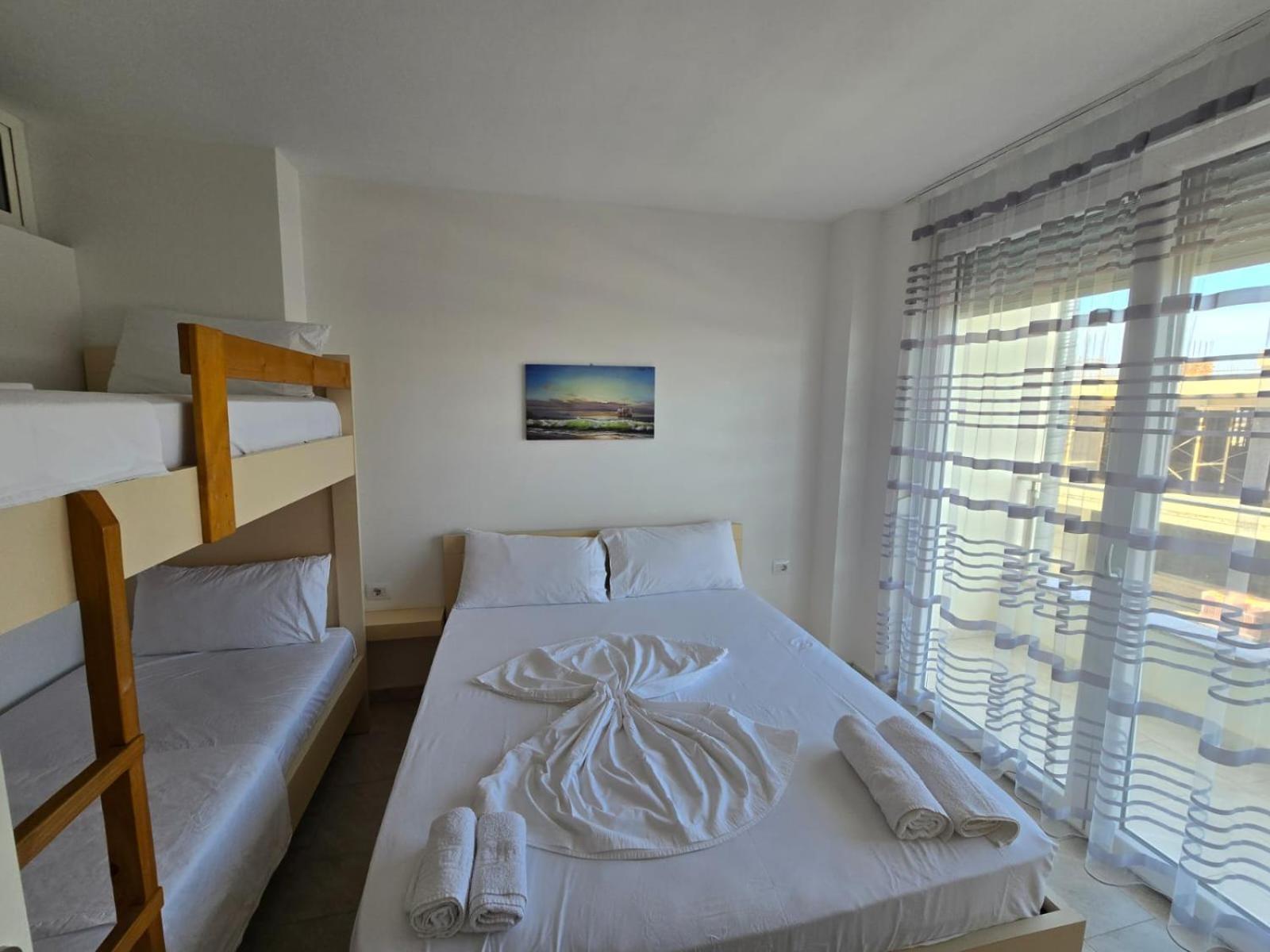 Apartamento Roxhensi Shëngjin Exterior foto